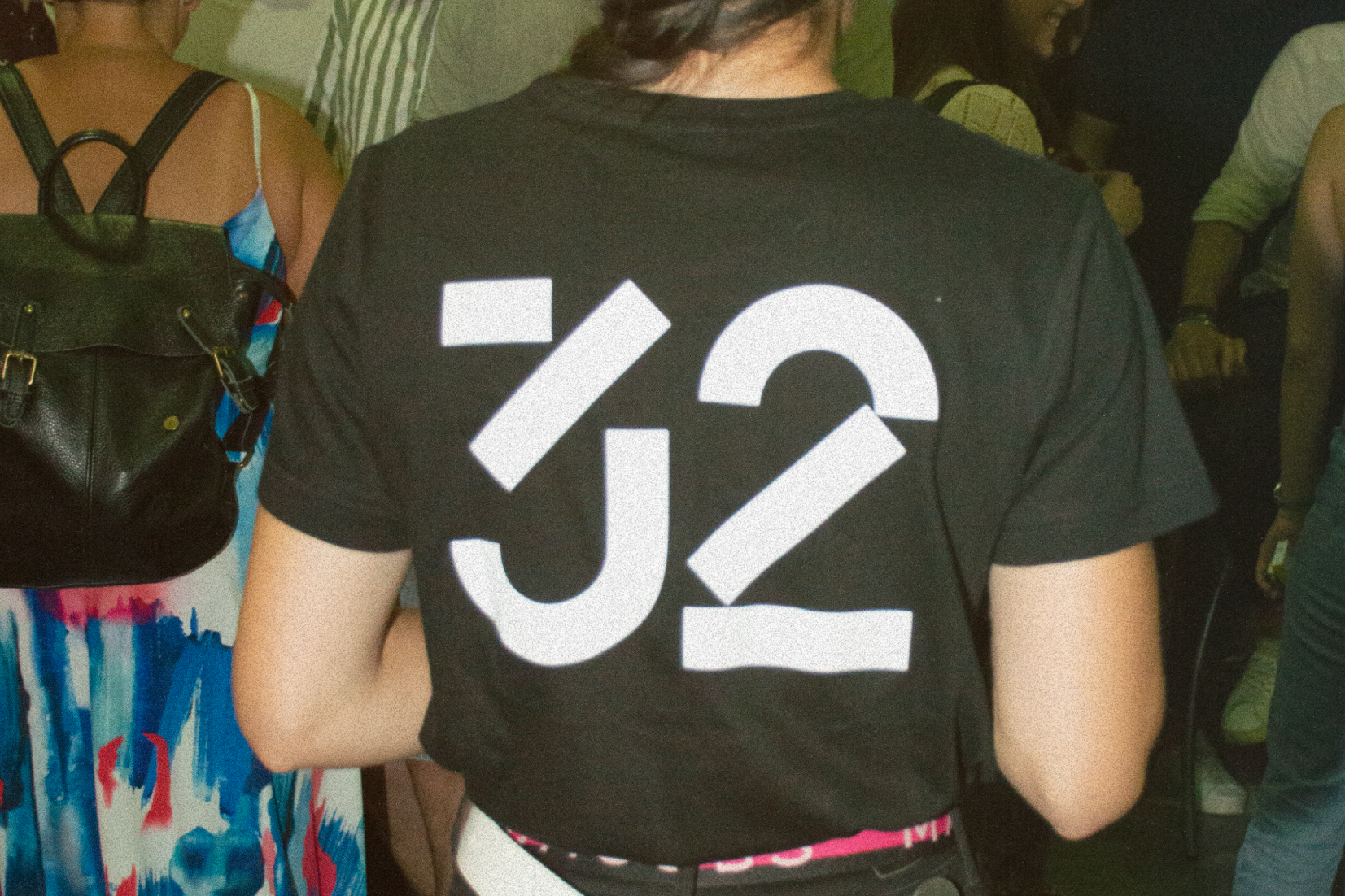 Girl wearing T-shirt 32